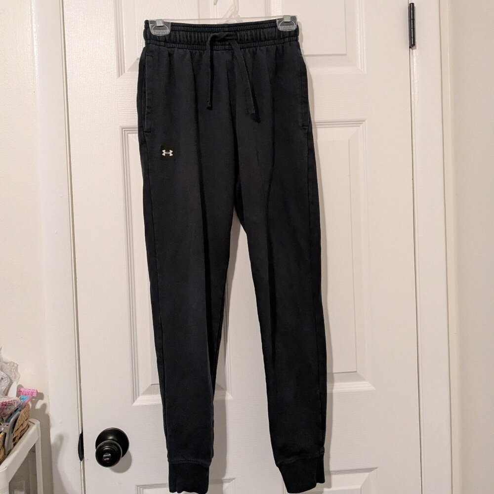 Under Armour joggers with pockets size small